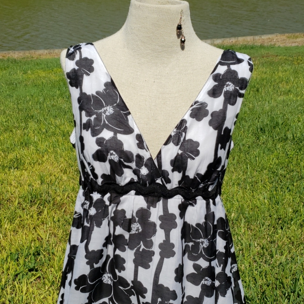 M.S.S.P Dress - Picture 2 of 3
